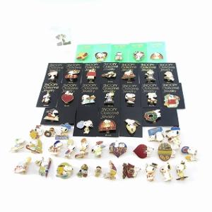 AVIVA ヴィンテージ SNOOPY スヌーピー ブローチ ピンバッジ 50点セット ゴールドカラ...