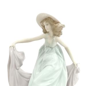 リヤドロ LLADRO 5月の舞踏 May D...の詳細画像1