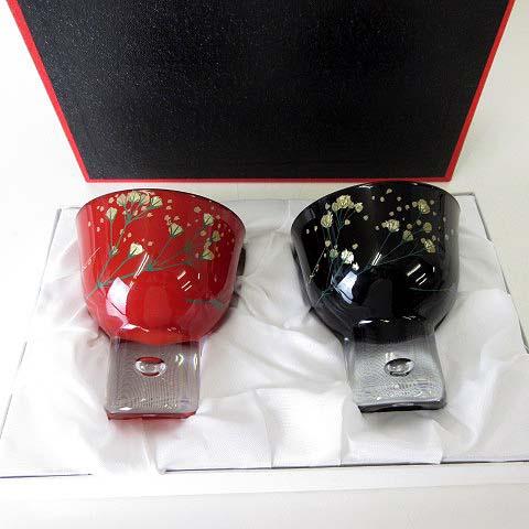 未使用品 会津塗 漆芸ガラス ぐい呑み かすみ草 ペアグラス 2個 セット 黒 ブラック 朱色 赤 ...