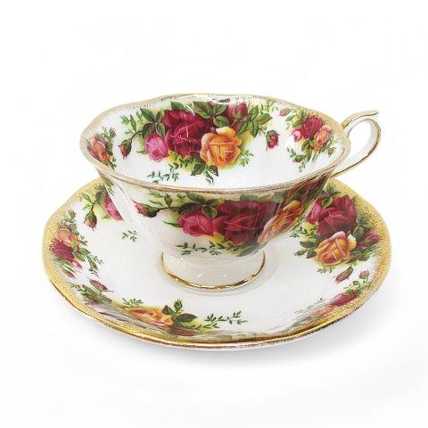 ロイヤルアルバート ROYAL ALBERT オールドカントリーローズ カップ＆ソーサー 白系 ホワ...