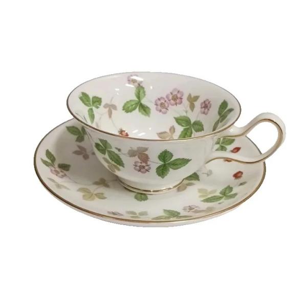 ウェッジウッド WEDGWOOD カップ ソーサー 1客セット 食器 花柄 ロゴ 白 ホワイト ■G...