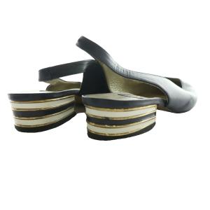 ミハマ MIHAMA バックベルトパンプス ラ...の詳細画像2