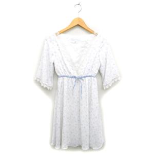 伊勢丹限定 Petite robe noire 刺繍Tシャツ ホワイト Free 伊勢丹限定 Petite robe noire 刺繍Tシャツ ホワイト Free