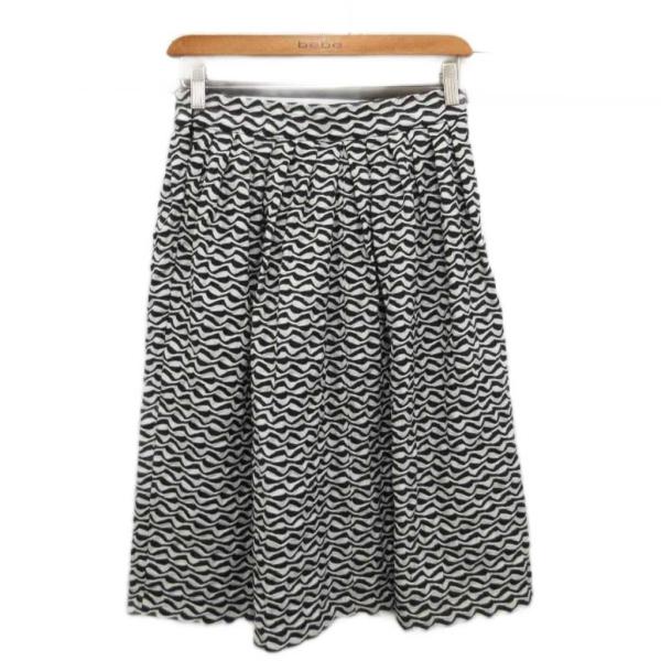 レキップヨシエイナバ L'EQUIPE YOSHIE INABA フレアスカート ひざ丈 総柄 黒 ...