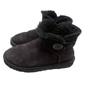 アグ UGG ショートブーツ ムートン 24c...の詳細画像1