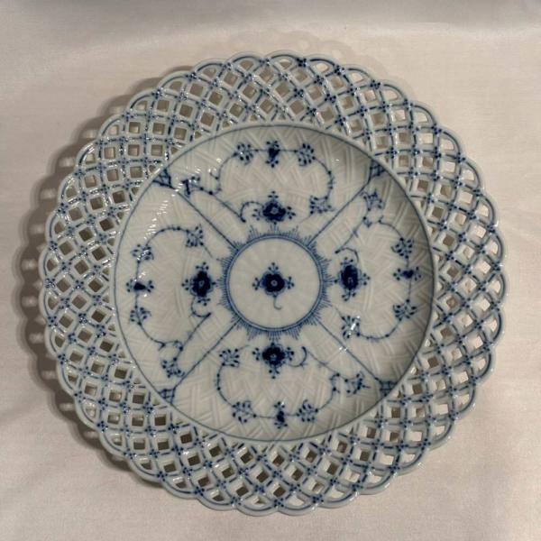 ロイヤルコペンハーゲン ROYAL COPENHAGEN 希少 ブルーフルーテッド プレート フルレ...