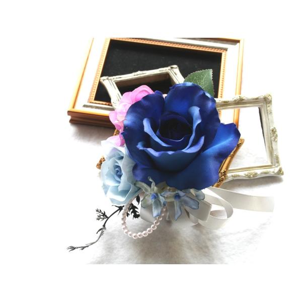 ロイヤルブルーバラのコサージュ