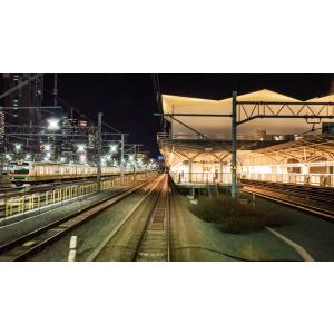 夜の京浜東北線 E233系 1000番台 大宮...の詳細画像3