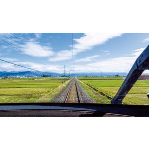 山形新幹線 E8系 つばさ 新庄〜福島 ビコム...の詳細画像3