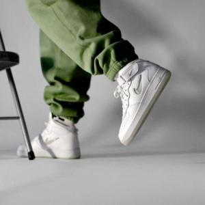 エアフォース1 ミッド 07 カラー オブ ザ マンス ホワイトジュエル