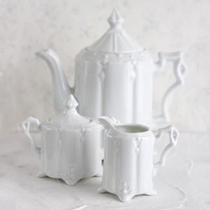 ポーセラーツ 白磁 ティーセット ヴェルサイユ (ポット、クリーマー、シュガーポット)セット