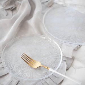 テーブルウェア 食器 洋食器 皿 切立皿 おしゃれ 和 洋 モダン 華やか フィラガラスプレート20cm(クリア)｜victoriadesign