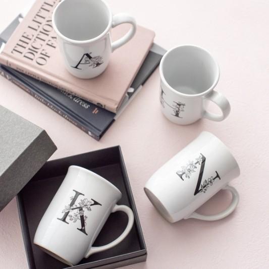 コップ カップ マグカップ イニシャルマグ （BOX付き） コーヒーカップ アルファベット 食器