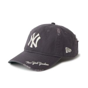 ニューエラ（NEW ERA）（メンズ、レディース）キャップ 9TWENTY MLB バイザーロゴ ダメージ ニューヨーク・ヤンキース グラファイト 14745045