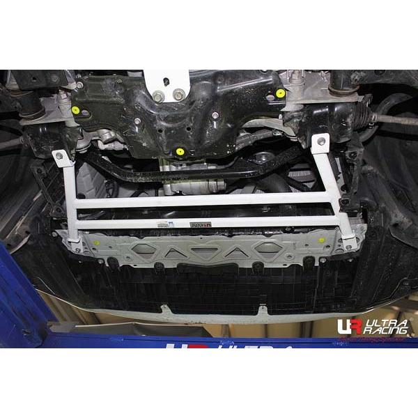 【Ultra Racing】 フロントメンバーブレース レクサス IS300H AVE30 13/0...