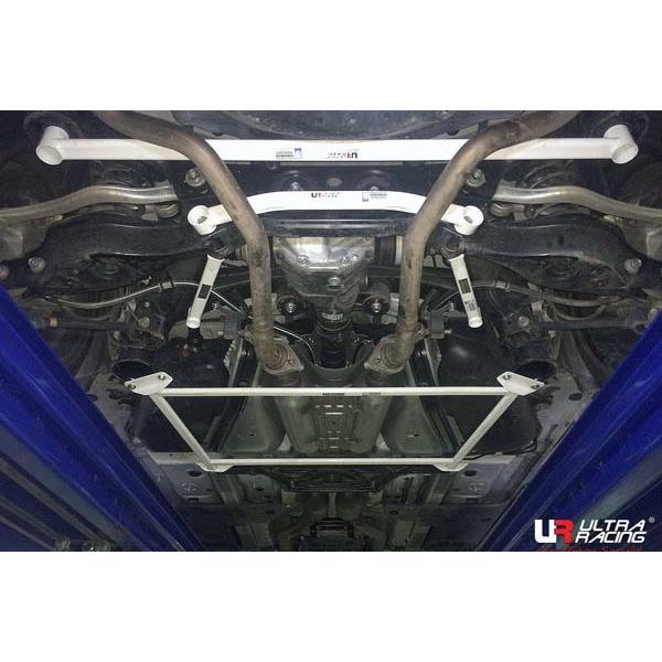 【Ultra Racing】 リアメンバーブレース レクサス IS300H AVE30 13/05-...