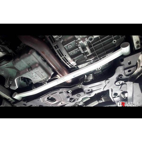 【Ultra Racing】 フロントメンバーブレース メルセデスベンツ GLAクラス X156 1...