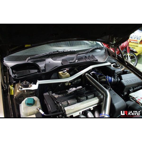 【Ultra Racing】 フロントタワーバー ボルボ V70 8B5254W 97/02-00/...