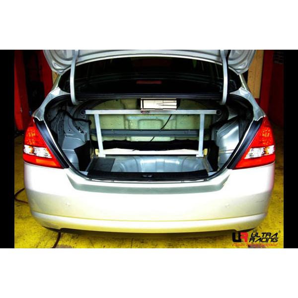 【Ultra Racing】 リアタワーバー ニッサン ティーダラティオ SJC11 04/09-1...