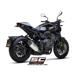 ホンダcb1000r アクラポビッチ　スリップオンマフラー AKRAPOVIC 送料無料 AKRAPOVIC/アクラポヴィッチ HONDA CB1000R