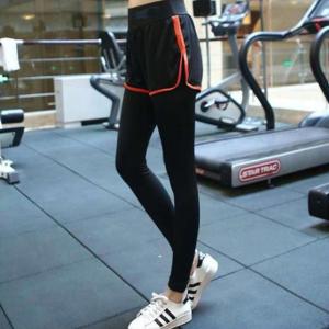 ホットヨガ ヨガウェア ショートパンツ付きレギ...の詳細画像1