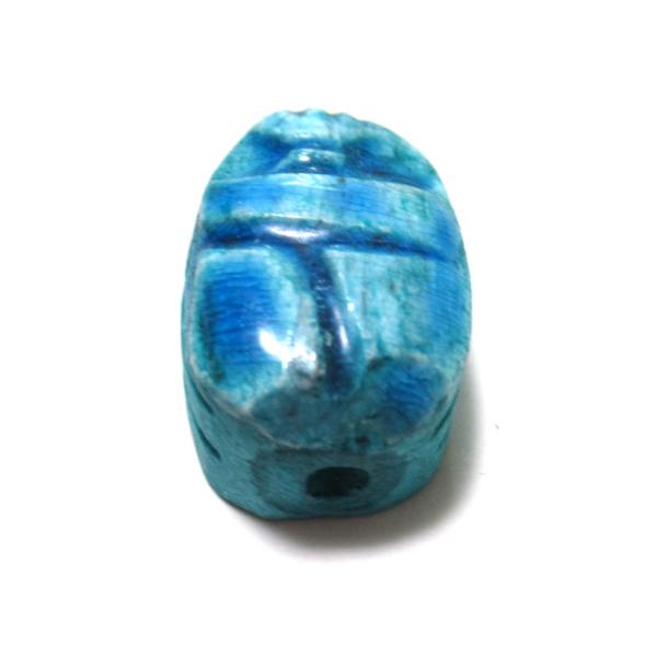【古代エジプトのお土産雑貨】エジプト産のお守り スカラベビーズ（フンコロガシ）１個 アクア・水色 陶...