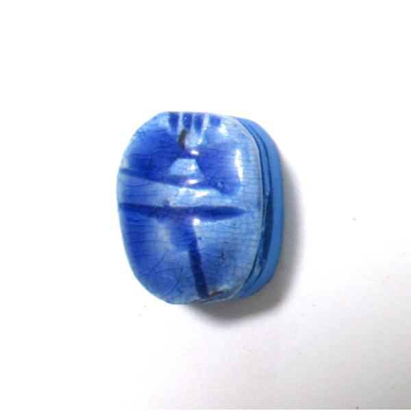 【古代エジプトのお土産雑貨】エジプト産のお守り スカラベビーズ（フンコロガシ）１個 ブルーラピス・青...