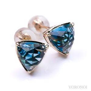 希少✨グッチ ピアス インターロッキング GG クリスタル オーロラ グッチ ピアス GUCCI インターロッキング Gロゴ シルバー 356289 J8400