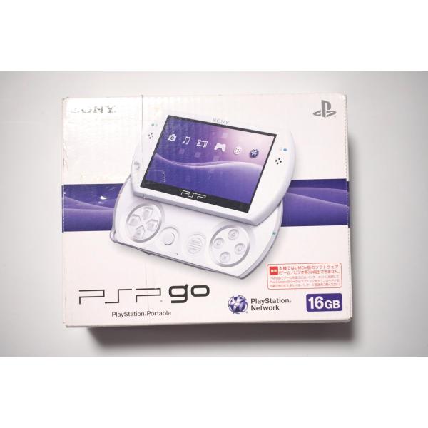 PSP go「プレイステーション・ポータブル go」 パール・ホワイト (PSP-N1000PW)