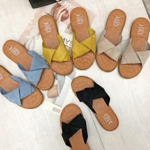 レディースサンダル ぺたんこ フラット スリッパ ミュール 女性用 おしゃれ かわいい ローヒール 滑らない つっかけ かかとなし 韓国 ビーチサンダル 海