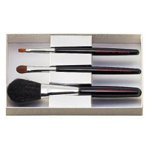 shu uemura アトリエメイド　天然毛　メイクブラシセット shu uemura シュウウエムラ アトリエメイド ポータブルブラシ