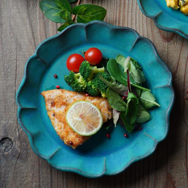 益子焼 ひまわりのお皿 シャビーターコイズ フリル リム皿 中皿 青 ナチュラル 副菜皿 デザート皿...