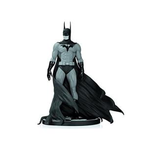 Batman Black And White Statue (Michael Turner) Batman Statues & Busts｜wakiasedry