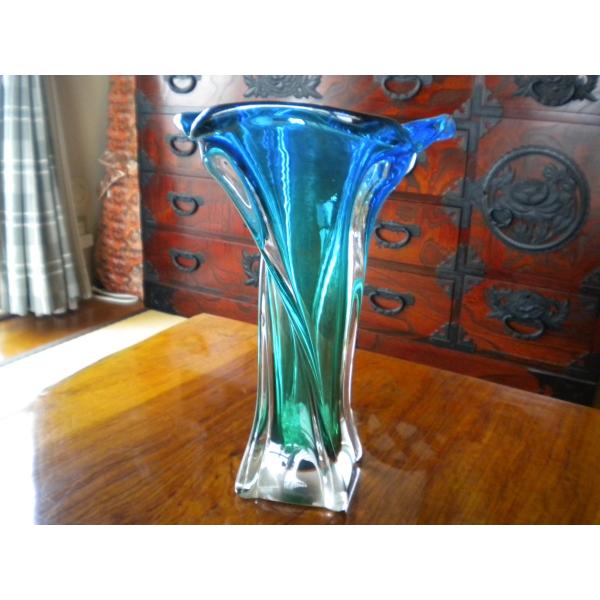 マルティグラス花瓶