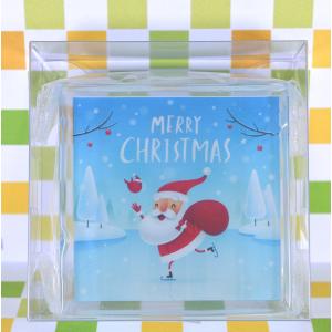 クリスマス　プレゼント ギフト　1　デザインは石けんの中に。だから使っても大丈夫。紙もフィルムも入っていません。石けんと色素のみで作られています。