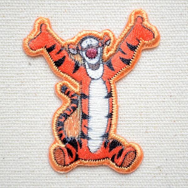 くまのプーさん ワッペン ティガー アイロン おしゃれ 刺繍 シールワッペン 名前 作り方 D01Y...