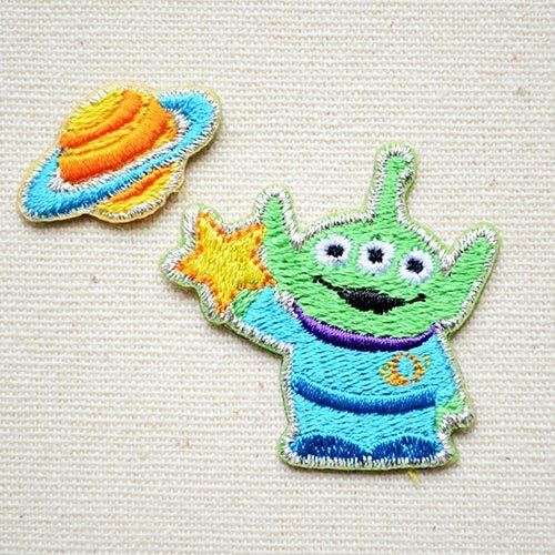 トイストーリー ワッペン アイロン おしゃれ 刺繍 ワッペン  エイリアン 星 名前 作り方 D01...