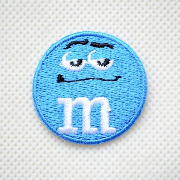 ワッペン M&amp;M&apos;s エムアンドエムズ チョコレート(ブルー)(S) ラウンド 名前 作り方 MW1...