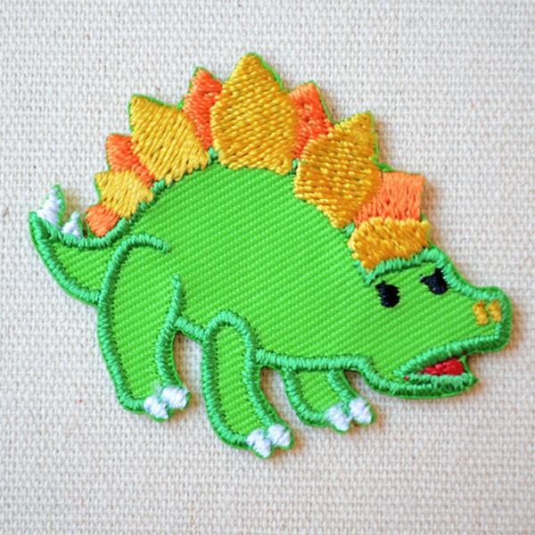 ワッペン アイロン おしゃれ 刺繍 ワッペン へなちょこZOO(恐竜/ステゴサウルス) 名前 作り方...