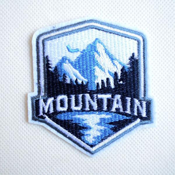 ワッペン アイロン おしゃれ 刺繍 ワッペン マウンテン アウトドア ホワイト 名前 作り方 PIN...