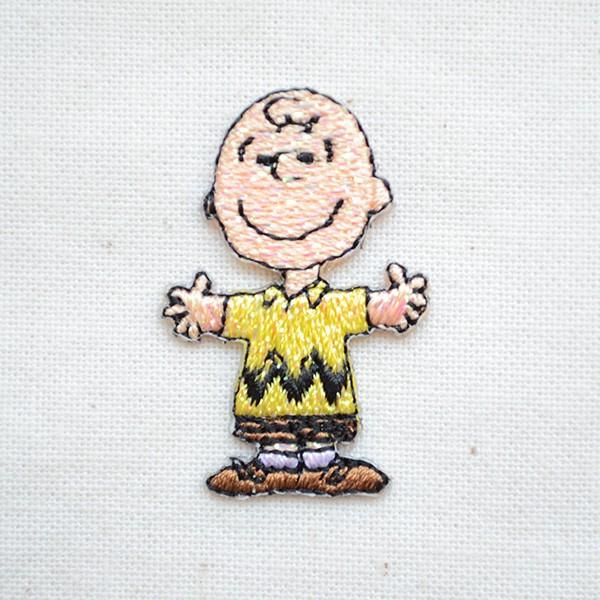 ワッペン チャーリーブラウン アイロン シール 両用 刺繍 スヌーピー スマホケース デコ デコレー...