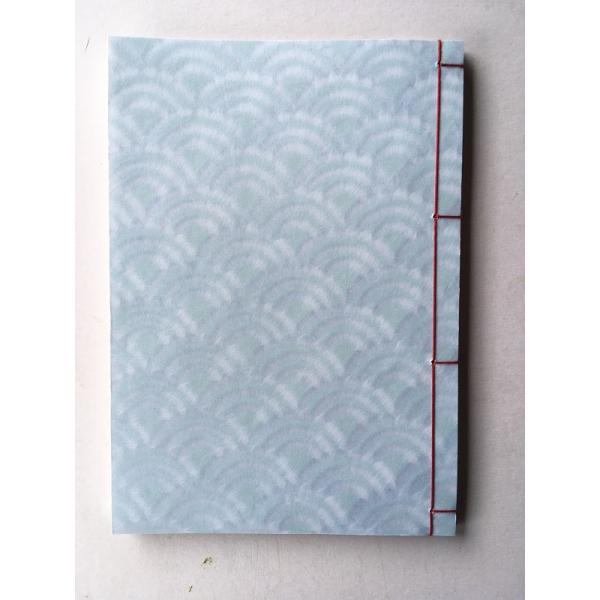 罫線入り和綴じ帖　A6判（縦書き５行罫線・奉書紙）漉き模様和紙　青海波　浅黄色