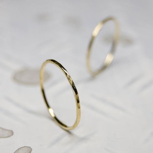 真鍮プレーンリング 1.0mm幅 槌目 3号〜27号｜WKS PLANE RING 1.0 bs h...