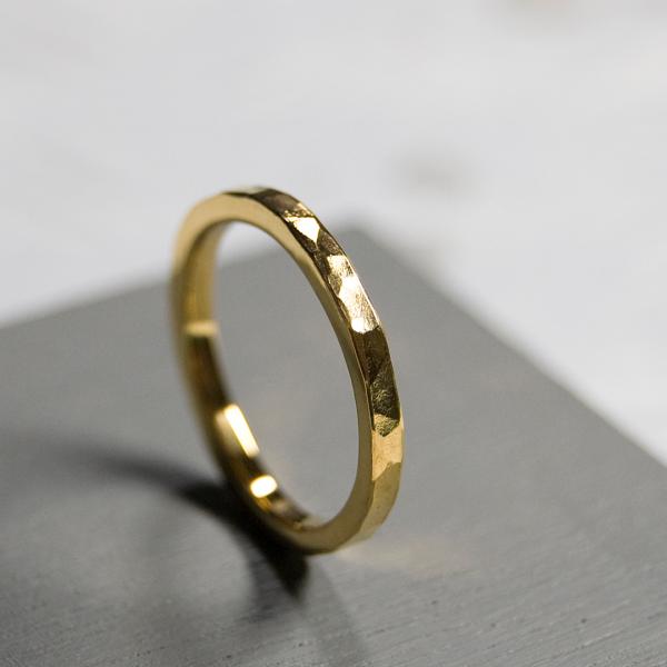 K24GPゴールドフラットリング 2.0mm幅 槌目 3号〜27号｜WKS K24GP FLAT R...