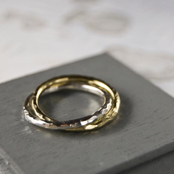 シルバー×真鍮2連プレーンリング 2.0mm幅 槌目×2.0mm幅 槌目 3号〜24号｜WKS DO...