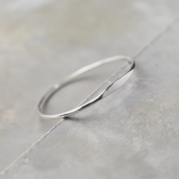 シルバーワンポイント槌目プレーンリング 0.8mm幅 鏡面 3号〜27号｜WKH ONEPOINT ...