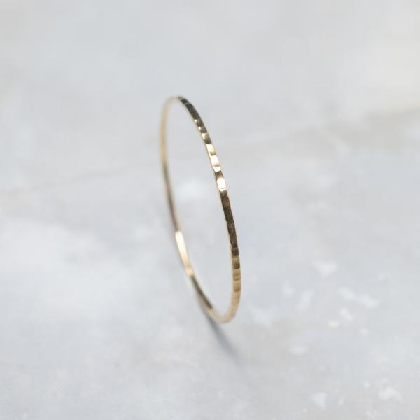 K24GPゴールドフラットリング 0.8mm幅 縦槌目 3号〜27号｜WKH K24GP FLAT ...