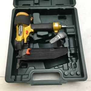 　中古　きれいな　日立工機（現HIKOKI）フロアタッカー　N5008HM　配種HK