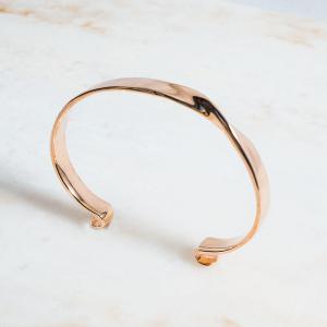 マトウ ローズゴールド 時計 アクセサリーの買取情報