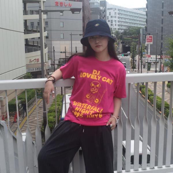 DJ ねこ Tシャツ 2023SS 新色 ピンク 夏 フェス WATERFALL